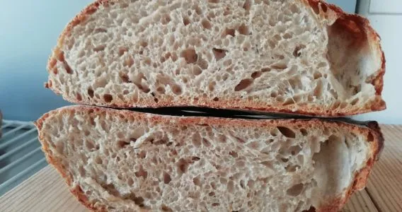 pane fatto nella pizzeria peperoncino di cosenza
